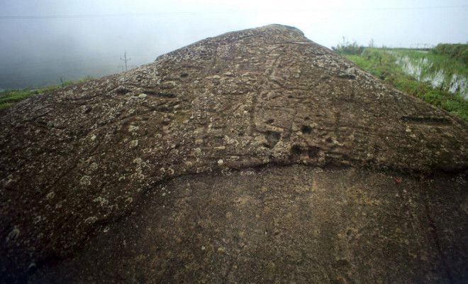 Bãi đá cổ hầu thào sapa